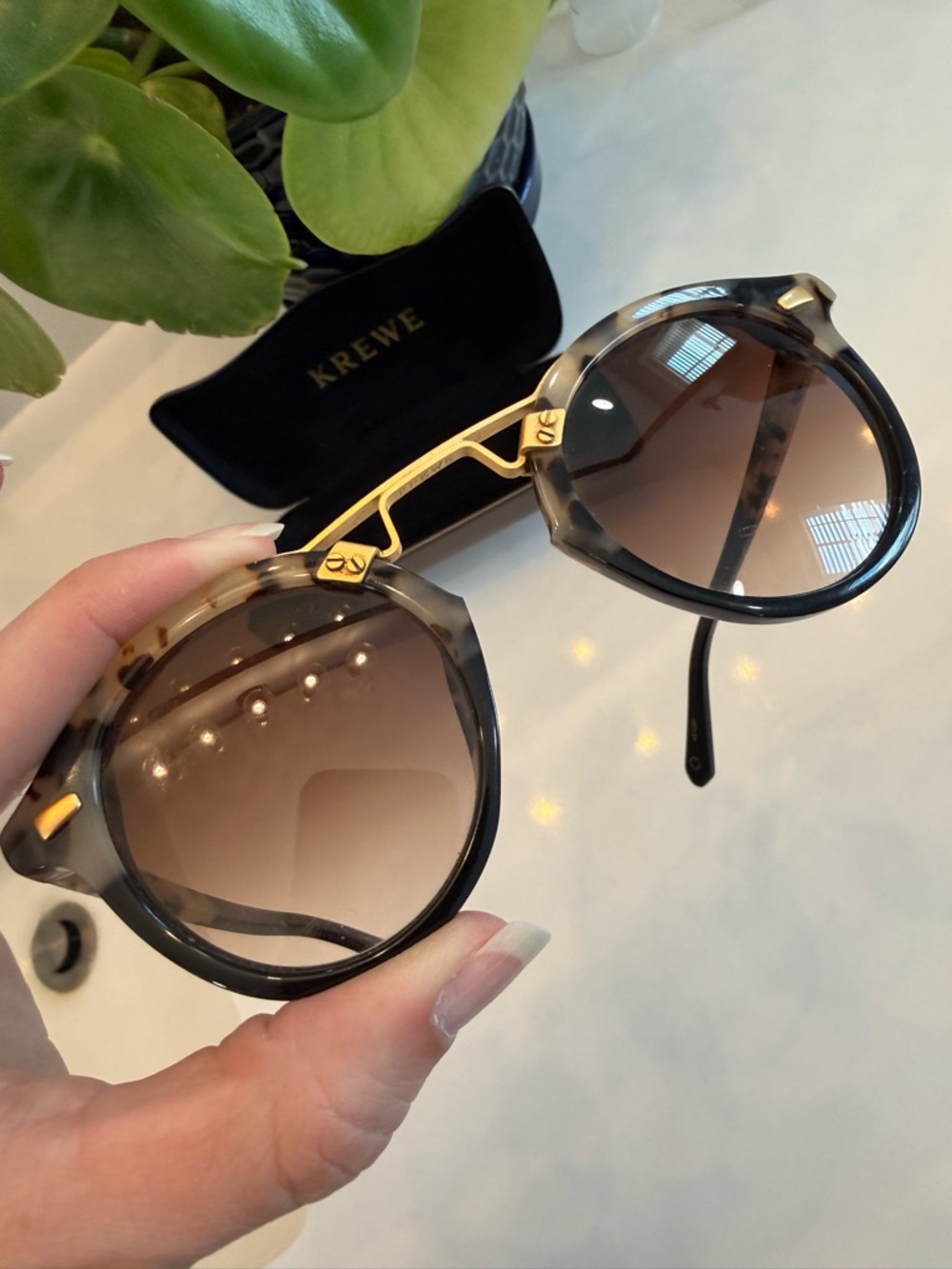 KREWE St Louis II Round Gradient Brown Tortoiseshell and Black Sunglasses EUC